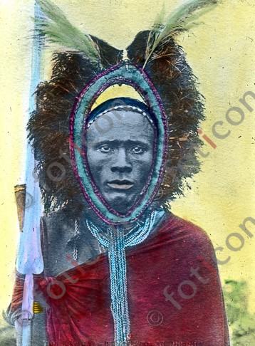 Kriegsschmuck der Maasai | War decorations of the Maasai - Foto foticon-simon-192-063.jpg | foticon.de - Bilddatenbank für Motive aus Geschichte und Kultur